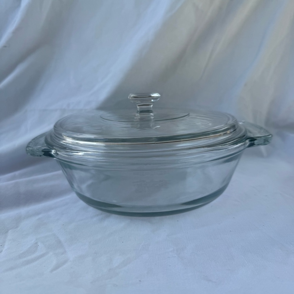 Anchor Hocking Glass Casserole Dish with Lid 1.5 Quart Capacity